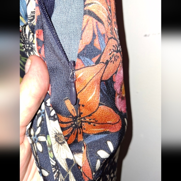 Floral ZARA short-sleeved Jumpsuit - Picture 2 of 8